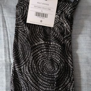 BNWT Agnes and Dora leggings
